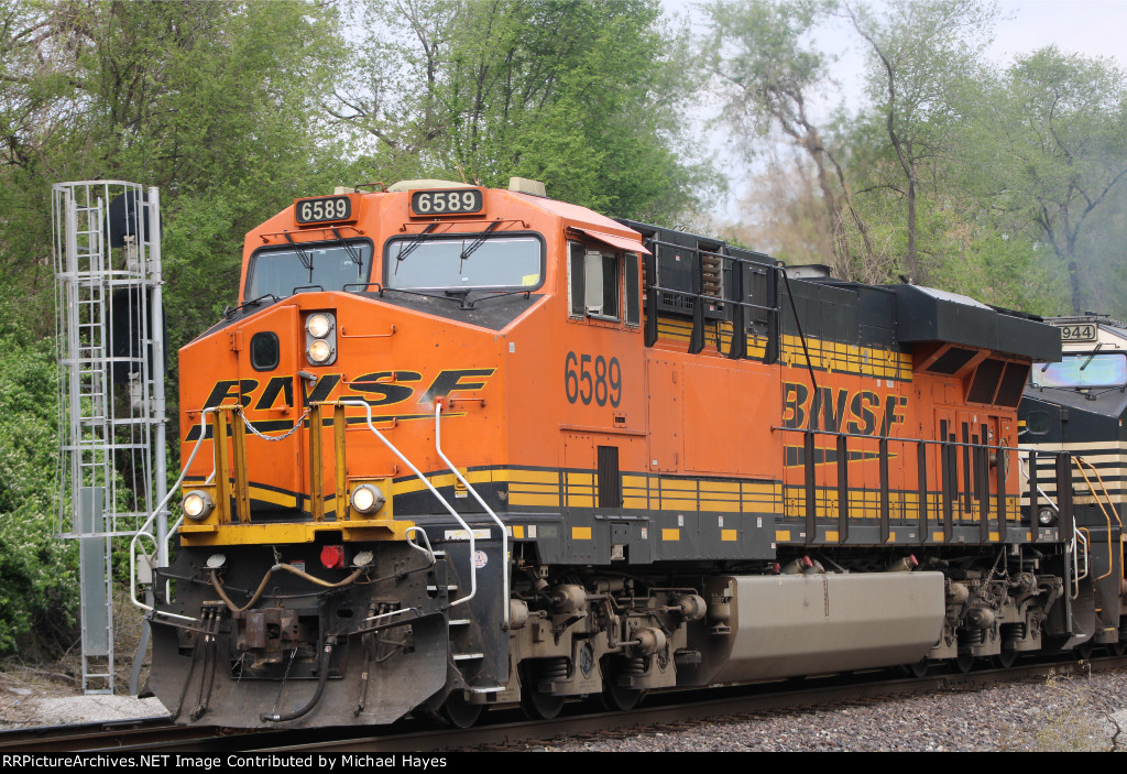 NS 125 in Alorton IL